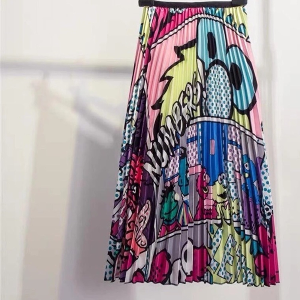 NWT Colorful Midi Printed Light Weight Skirt